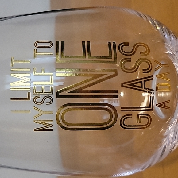 Wine Glass - Picture 2 of 5